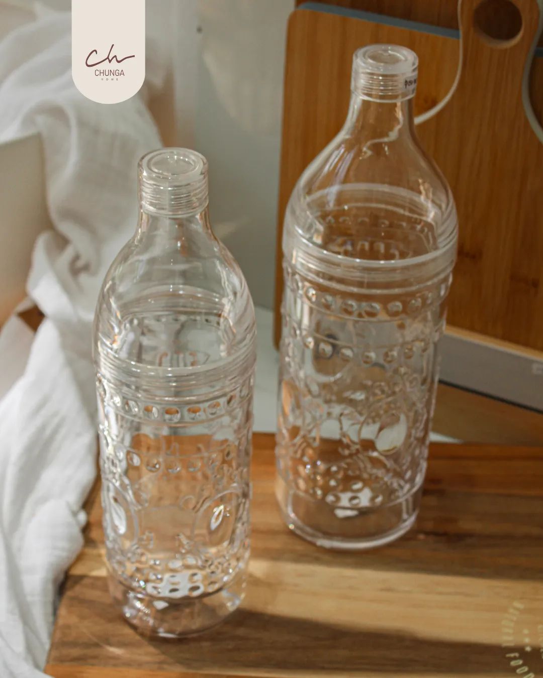 Botella Decorativa y Funcional de Acrilico Labrado - Image 3