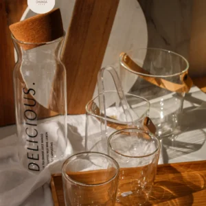 Set de Cristalería: Botella, Vasos y Hieleras