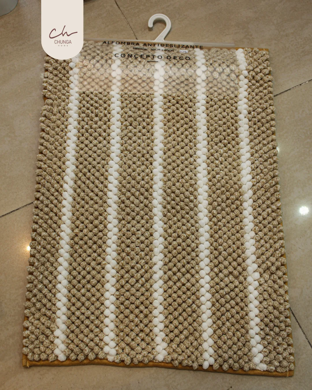 Alfombra de Baño Estilo Texturizado Color Beige con Rayas