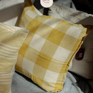 Almohadón 50x50 - Funda Amarilla Cuadros
