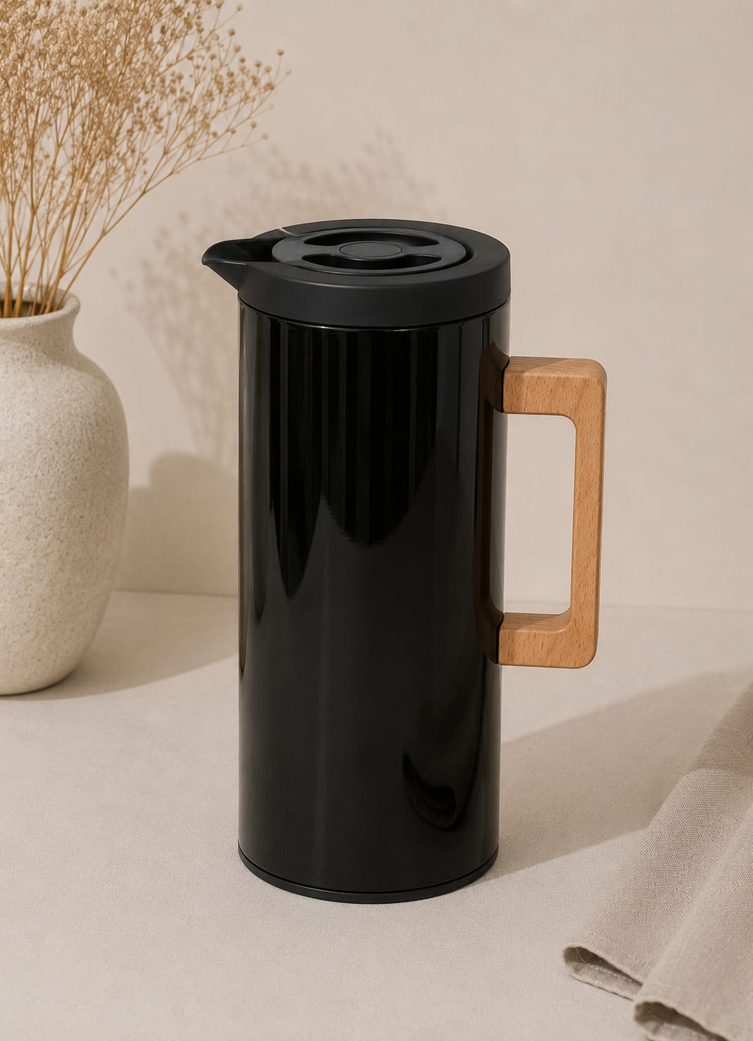 Jarra Termica Black Con Ampolla De Vidrio/Asa madera 1000ml